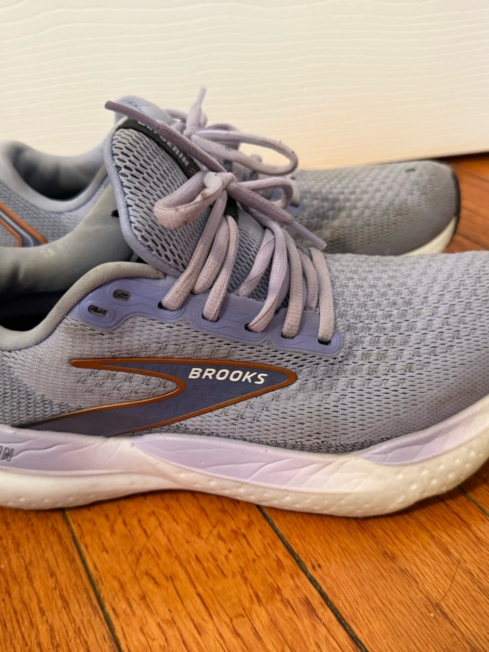 Brooks Light Lavender Running Sneakers